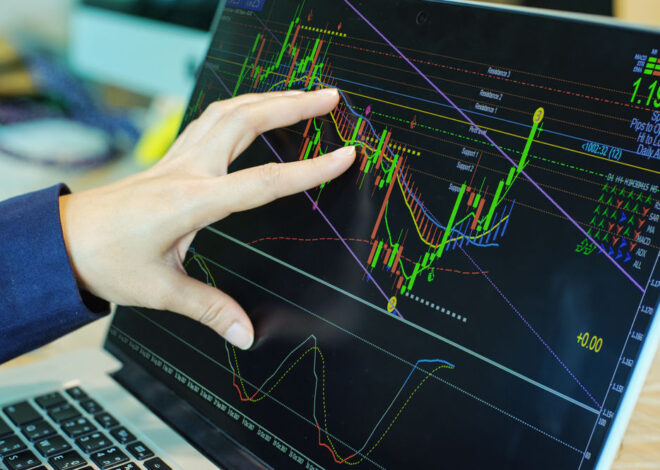 How to Manage Stock Market Risk Without Sacrificing Returns