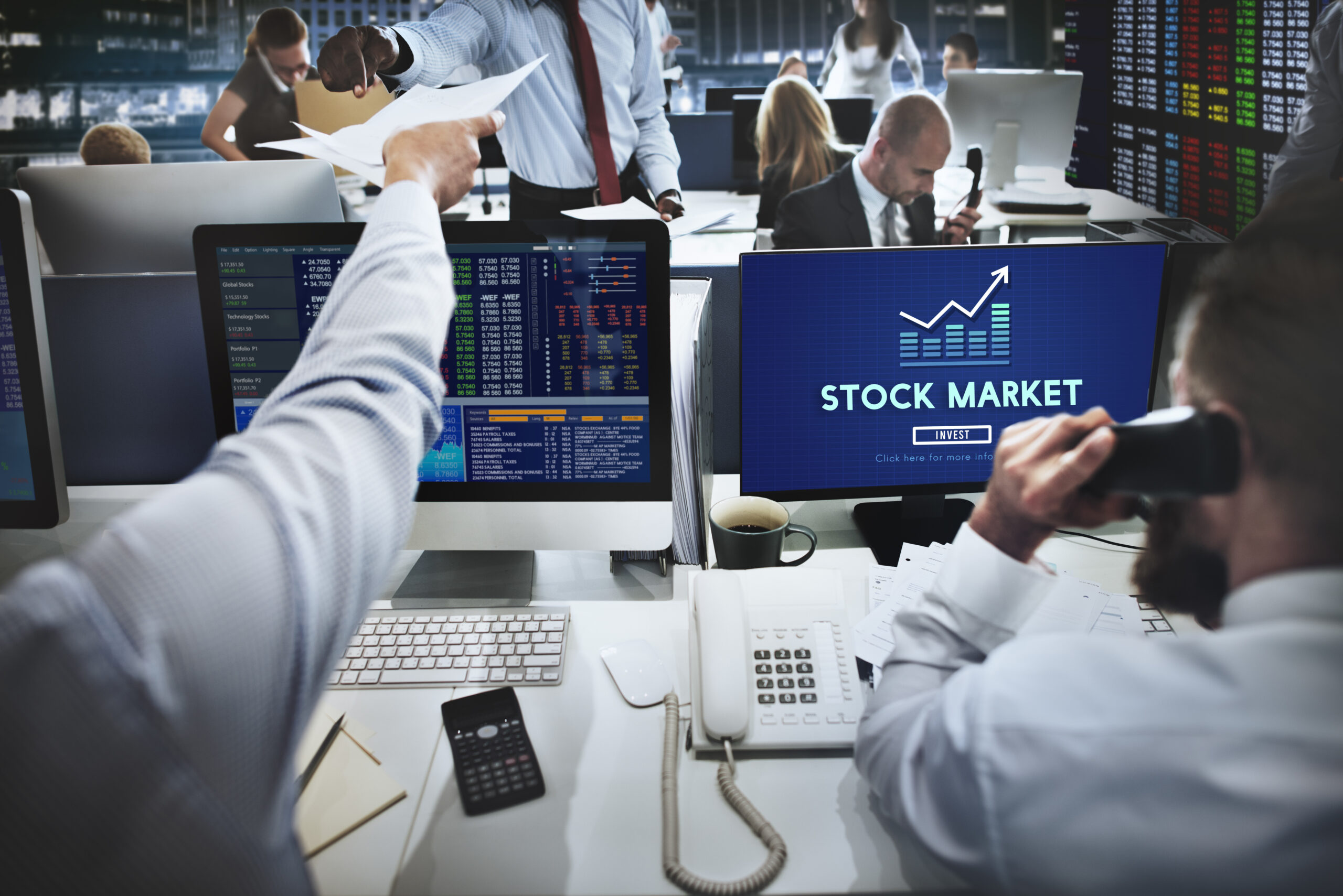 How to Build a Winning Stock Portfolio with Market Data Insights